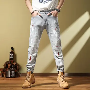 רטרו ג 'ינס של גברים באיכות גבוהה מאירופה וארצות הברית, ג' ינס קרועים מגורד אלסטי רגל קטנה קבצן ג 'ינס סקיני ג' ינס לגברים